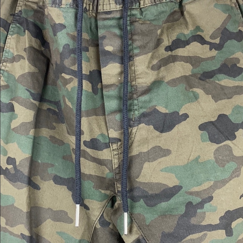 H&M Camo Joggers - Picture 2 of 2